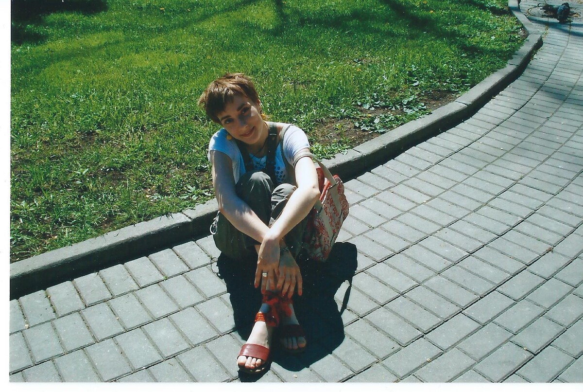 <p>
Александровский сад, напротив родного журфака МГУ, после экзамена. 2008 год </p> <p>
Александровский сад, напротив родного журфака МГУ, после экзамена. 2008 год </p>