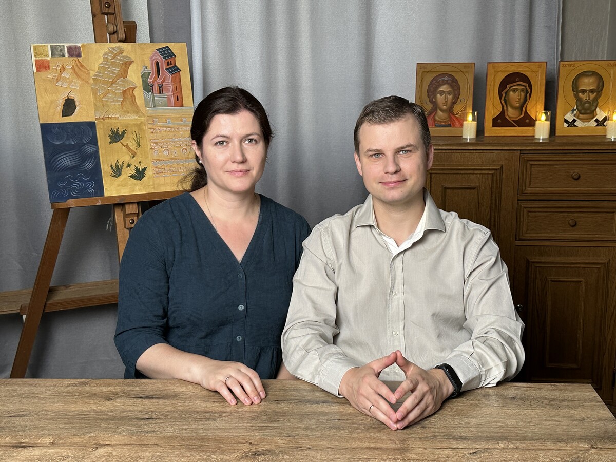 Ольга и Иван Криван - основатели школы, члены Союза художников России, выпускники ПСТГУ, имеющие более чем 20-летний опыт церковного искусства Ольга и Иван Криван - основатели школы, члены Союза художников России, выпускники ПСТГУ, имеющие более чем 20-летний опыт церковного искусства