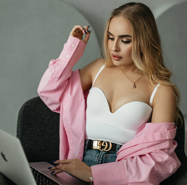 <p>Екатерина Кузнецова @kosmo_woman</p> <p>Екатерина Кузнецова @kosmo_woman</p>