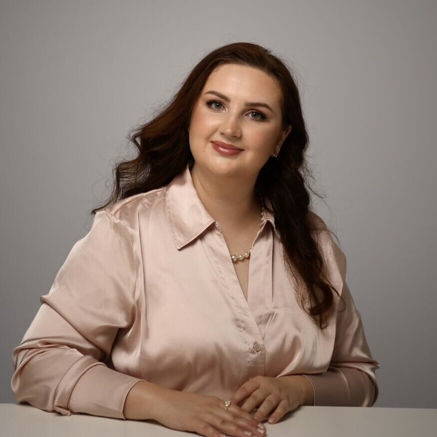 Алёна Рындина - консультант команды, психолог, специализация - выстраивание внутренних опор и раскрытие личной уникальности Алёна Рындина - консультант команды, психолог, специализация - выстраивание внутренних опор и раскрытие личной уникальности