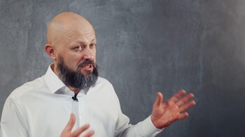 <span>Видео #3</span> <div class='status-video'>Закрыто</div>