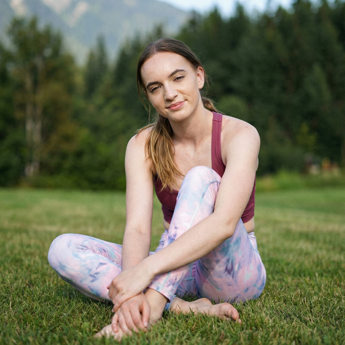 Анастасия проводит занятия, объединяя йогу и инструменты велнес-консультирования