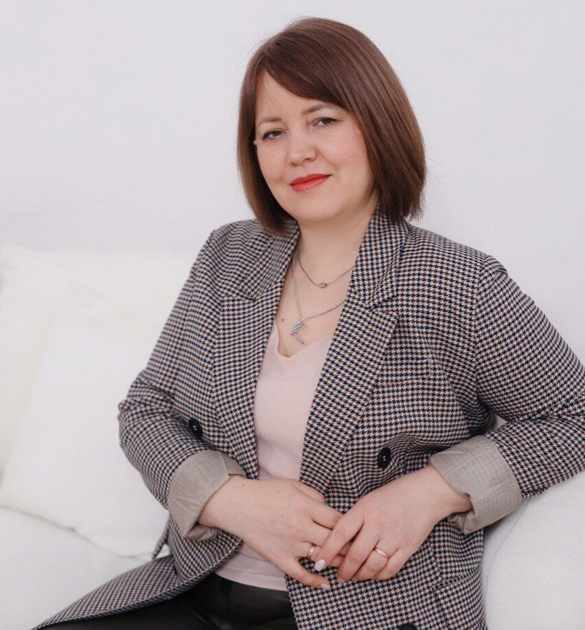 <p>Юлия Хухлынина,&nbsp;<br>логопед, г. Новосибирск.</p>