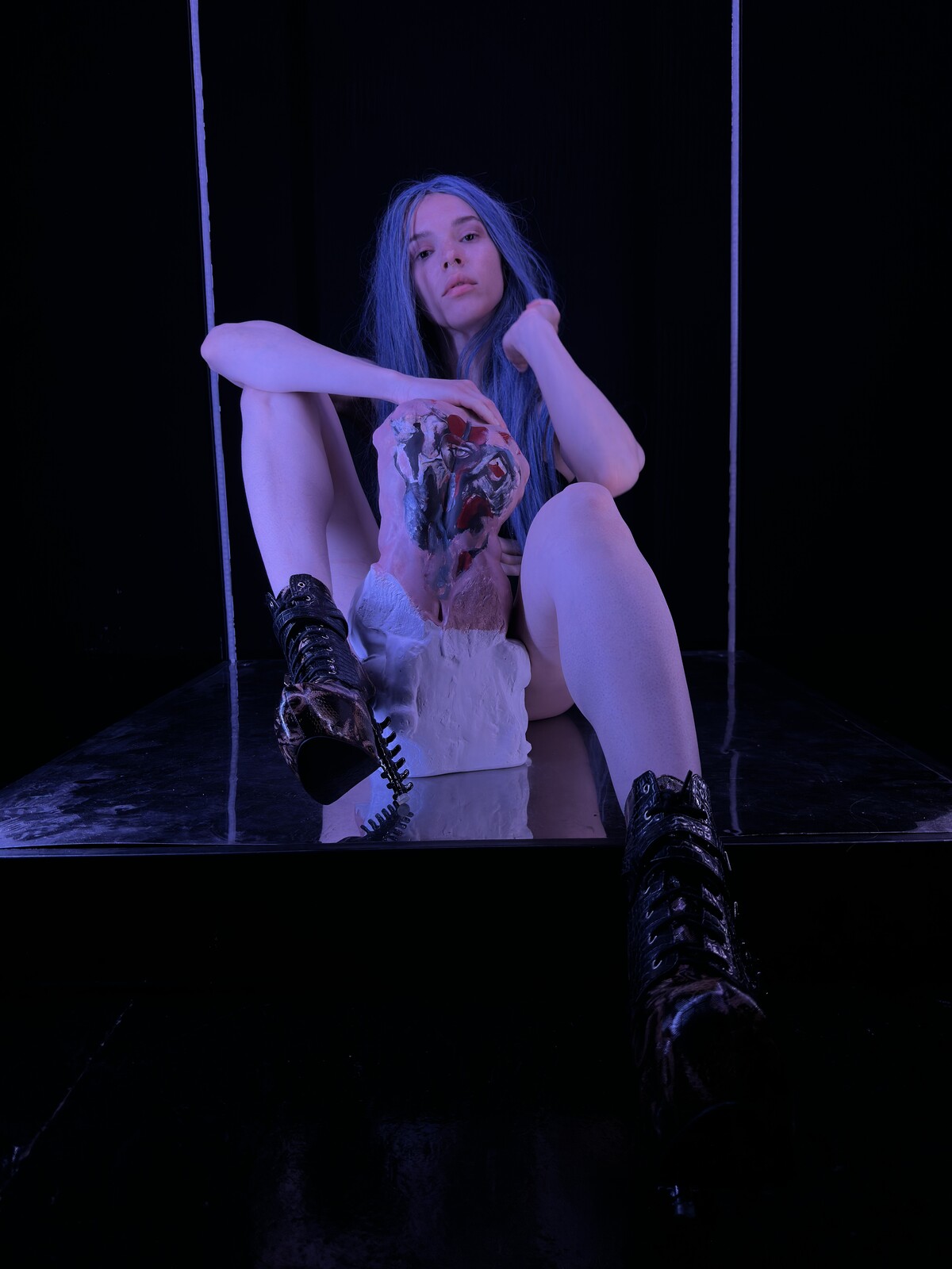 <p><br></p>
<p>Евгения Хасанова [JENNY STORM]&nbsp;— профессиональная художница с&nbsp;26-и летним опытом в&nbsp;искусстве и&nbsp;авторскими технологиями</p>